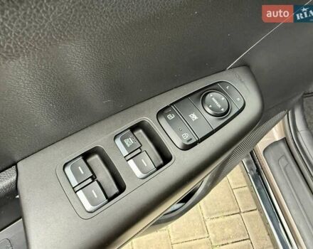 Коричневий Кіа Sportage, об'ємом двигуна 1.59 л та пробігом 53 тис. км за 13900 $, фото 33 на Automoto.ua