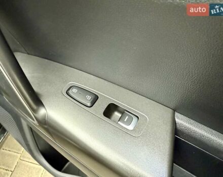 Коричневий Кіа Sportage, об'ємом двигуна 1.59 л та пробігом 53 тис. км за 13900 $, фото 43 на Automoto.ua