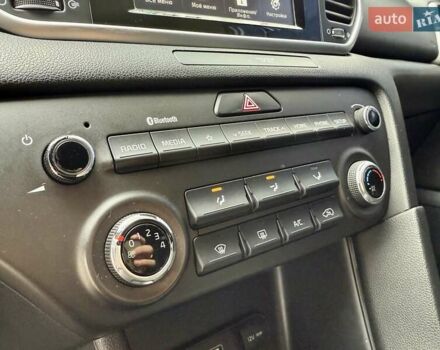 Коричневий Кіа Sportage, об'ємом двигуна 1.59 л та пробігом 53 тис. км за 13900 $, фото 37 на Automoto.ua