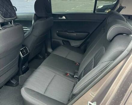Коричневий Кіа Sportage, об'ємом двигуна 1.59 л та пробігом 64 тис. км за 18950 $, фото 11 на Automoto.ua