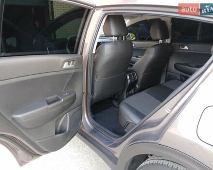 Киа Sportage 2021 в Белой Церкве на Automoto.ua Коричневый Киа Sportage, объемом двигателя 1.6 л и пробегом 29 тыс. км за 19000 $, фото 4 на Automoto.ua