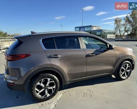 Кіа Sportage 2021 у Харкові на Automoto.ua Коричневий Кіа Sportage, об'ємом двигуна 1.59 л та пробігом 66 тис. км за 18999 $, фото 23 на Automoto.ua
