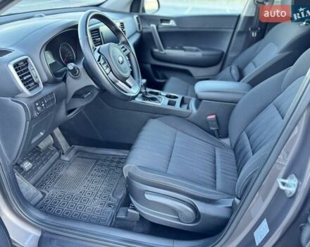 Кіа Sportage 2021 у Харкові на Automoto.ua Коричневий Кіа Sportage, об'ємом двигуна 1.59 л та пробігом 66 тис. км за 18999 $, фото 32 на Automoto.ua