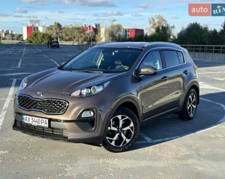 Кіа Sportage 2021 у Харкові на Automoto.ua Коричневий Кіа Sportage, об'ємом двигуна 1.59 л та пробігом 66 тис. км за 18999 $, фото 10 на Automoto.ua