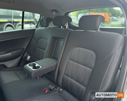 Коричневый Киа Sportage, объемом двигателя 1.6 л и пробегом 39 тыс. км за 811200 $, фото 24 на Automoto.ua