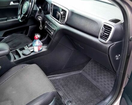 Коричневий Кіа Sportage, об'ємом двигуна 1.6 л та пробігом 125 тис. км за 20500 $, фото 4 на Automoto.ua
