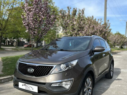 Киа Sportage 2014 в Калуше на Automoto.ua Коричневый Киа Sportage, объемом двигателя 2 л и пробегом 226 тыс. км за 15500 $, фото 1 на Automoto.ua