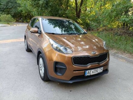 Кіа Sportage 2016 у Дніпро (Дніпропетровську) на Automoto.ua Коричневий Кіа Sportage, об'ємом двигуна 2.4 л та пробігом 134 тис. км за 14500 $, фото 1 на Automoto.ua