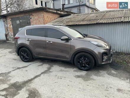 Киа Sportage 2018 в Днепре (Днепропетровске) на Automoto.ua Коричневый Киа Sportage, объемом двигателя 2 л и пробегом 100 тыс. км за 24000 $, фото 1 на Automoto.ua
