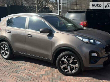 Коричневий Кіа Sportage, об'ємом двигуна 1.59 л та пробігом 135 тис. км за 17300 $, фото 1 на Automoto.ua