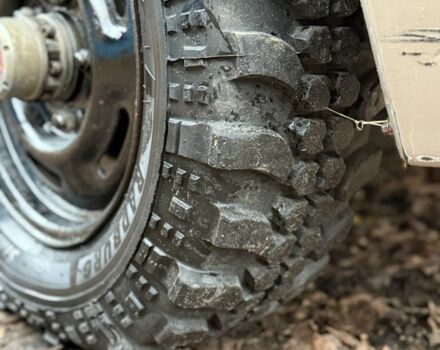 Красный Киа Sportage, объемом двигателя 2 л и пробегом 200 тыс. км за 1000 $, фото 4 на Automoto.ua