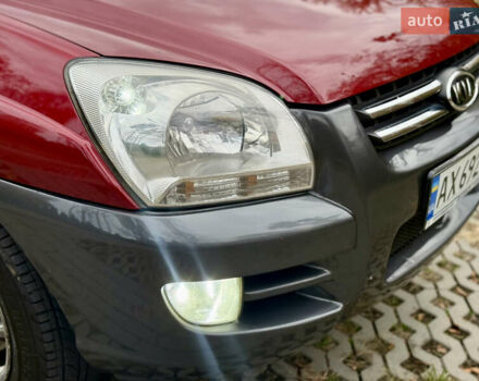 Красный Киа Sportage, объемом двигателя 2.66 л и пробегом 275 тыс. км за 7500 $, фото 20 на Automoto.ua