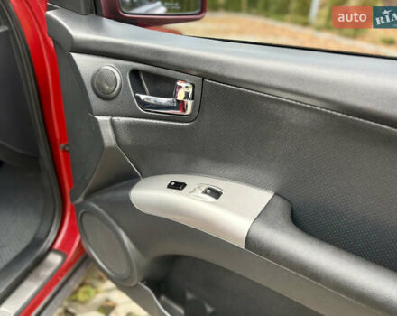 Красный Киа Sportage, объемом двигателя 2.66 л и пробегом 275 тыс. км за 7500 $, фото 34 на Automoto.ua