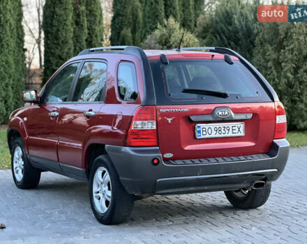 Червоний Кіа Sportage, об'ємом двигуна 2 л та пробігом 300 тис. км за 5999 $, фото 20 на Automoto.ua