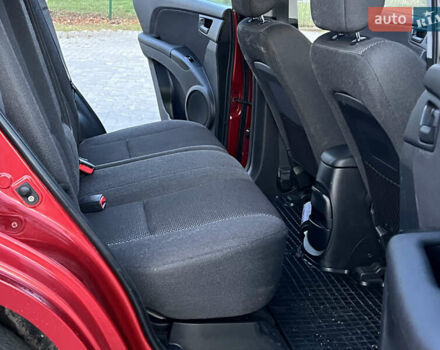 Червоний Кіа Sportage, об'ємом двигуна 2 л та пробігом 300 тис. км за 5999 $, фото 31 на Automoto.ua