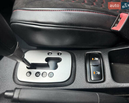 Красный Киа Sportage, объемом двигателя 2.66 л и пробегом 275 тыс. км за 7500 $, фото 40 на Automoto.ua