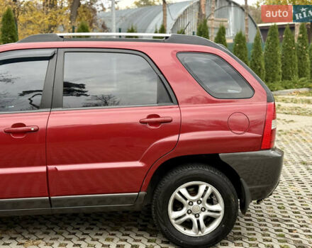 Красный Киа Sportage, объемом двигателя 2.66 л и пробегом 275 тыс. км за 7500 $, фото 27 на Automoto.ua