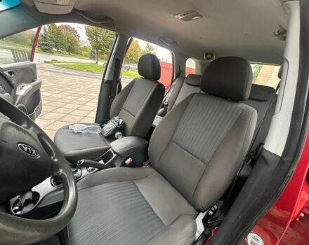 Красный Киа Sportage, объемом двигателя 2 л и пробегом 222 тыс. км за 8500 $, фото 21 на Automoto.ua