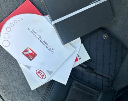 Красный Киа Sportage, объемом двигателя 2 л и пробегом 222 тыс. км за 8500 $, фото 9 на Automoto.ua