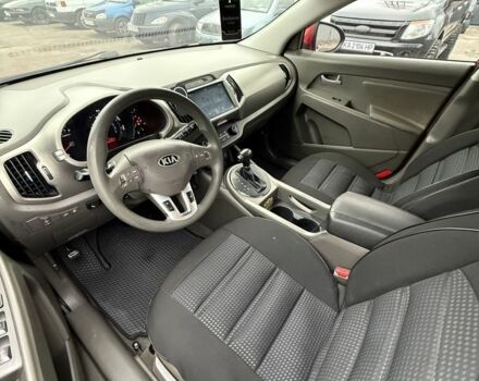 Красный Киа Sportage, объемом двигателя 2.4 л и пробегом 280 тыс. км за 9700 $, фото 9 на Automoto.ua