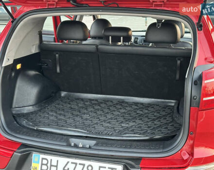 Червоний Кіа Sportage, об'ємом двигуна 2 л та пробігом 150 тис. км за 13500 $, фото 31 на Automoto.ua