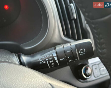 Червоний Кіа Sportage, об'ємом двигуна 2 л та пробігом 150 тис. км за 13500 $, фото 62 на Automoto.ua