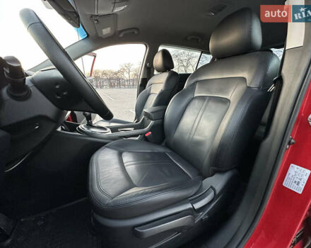 Червоний Кіа Sportage, об'ємом двигуна 2 л та пробігом 150 тис. км за 13500 $, фото 53 на Automoto.ua