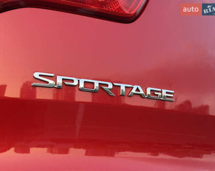 Червоний Кіа Sportage, об'ємом двигуна 2 л та пробігом 150 тис. км за 13500 $, фото 26 на Automoto.ua
