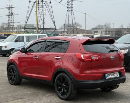Красный Киа Sportage, объемом двигателя 2.4 л и пробегом 280 тыс. км за 9700 $, фото 5 на Automoto.ua
