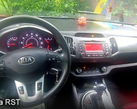 Красный Киа Sportage, объемом двигателя 2.4 л и пробегом 300 тыс. км за 10500 $, фото 12 на Automoto.ua