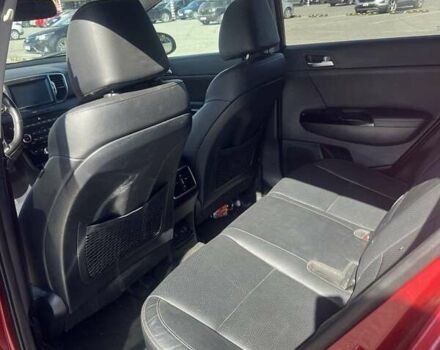 Червоний Кіа Sportage, об'ємом двигуна 2 л та пробігом 75 тис. км за 17299 $, фото 2 на Automoto.ua