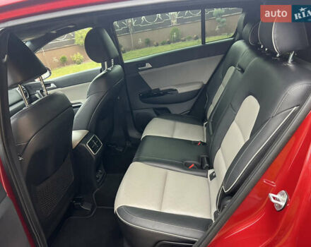Червоний Кіа Sportage, об'ємом двигуна 2 л та пробігом 132 тис. км за 19300 $, фото 11 на Automoto.ua