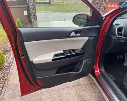 Червоний Кіа Sportage, об'ємом двигуна 2 л та пробігом 132 тис. км за 19300 $, фото 12 на Automoto.ua