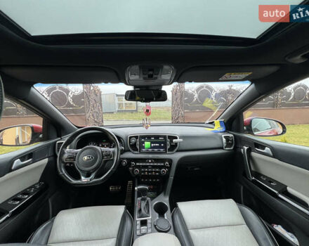 Червоний Кіа Sportage, об'ємом двигуна 2 л та пробігом 132 тис. км за 19300 $, фото 9 на Automoto.ua