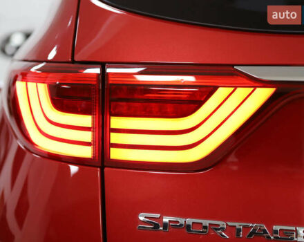 Красный Киа Sportage, объемом двигателя 2 л и пробегом 144 тыс. км за 21800 $, фото 53 на Automoto.ua
