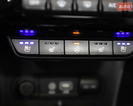 Красный Киа Sportage, объемом двигателя 2 л и пробегом 144 тыс. км за 21800 $, фото 80 на Automoto.ua