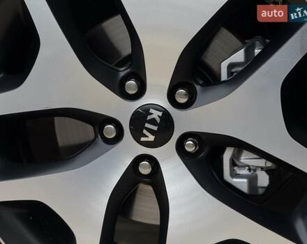 Червоний Кіа Sportage, об'ємом двигуна 2 л та пробігом 97 тис. км за 20700 $, фото 6 на Automoto.ua