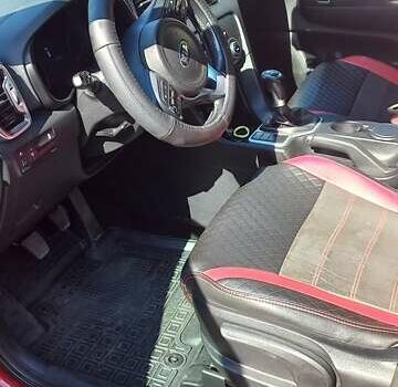 Красный Киа Sportage, объемом двигателя 1.69 л и пробегом 122 тыс. км за 17500 $, фото 4 на Automoto.ua