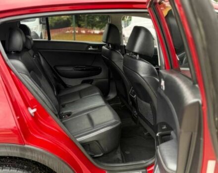 Красный Киа Sportage, объемом двигателя 2 л и пробегом 51 тыс. км за 10000 $, фото 11 на Automoto.ua