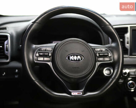 Красный Киа Sportage, объемом двигателя 2 л и пробегом 144 тыс. км за 21800 $, фото 101 на Automoto.ua