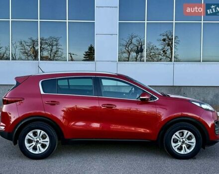 Червоний Кіа Sportage, об'ємом двигуна 1.69 л та пробігом 58 тис. км за 18800 $, фото 6 на Automoto.ua
