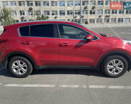 Кіа Sportage 2017 у Києві на Automoto.ua Червоний Кіа Sportage, об'ємом двигуна 2 л та пробігом 160 тис. км за 18000 $, фото 3 на Automoto.ua