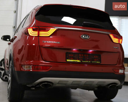 Красный Киа Sportage, объемом двигателя 2 л и пробегом 144 тыс. км за 21800 $, фото 4 на Automoto.ua