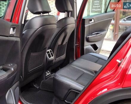 Красный Киа Sportage, объемом двигателя 2 л и пробегом 64 тыс. км за 19999 $, фото 41 на Automoto.ua