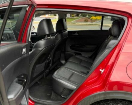 Красный Киа Sportage, объемом двигателя 2 л и пробегом 51 тыс. км за 10000 $, фото 10 на Automoto.ua