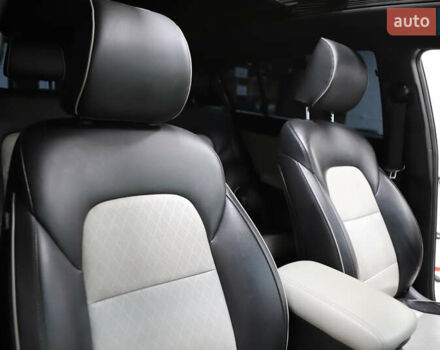 Красный Киа Sportage, объемом двигателя 2 л и пробегом 144 тыс. км за 21800 $, фото 90 на Automoto.ua