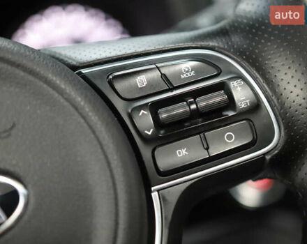 Красный Киа Sportage, объемом двигателя 2 л и пробегом 144 тыс. км за 21800 $, фото 71 на Automoto.ua