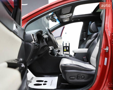 Красный Киа Sportage, объемом двигателя 2 л и пробегом 144 тыс. км за 21800 $, фото 64 на Automoto.ua
