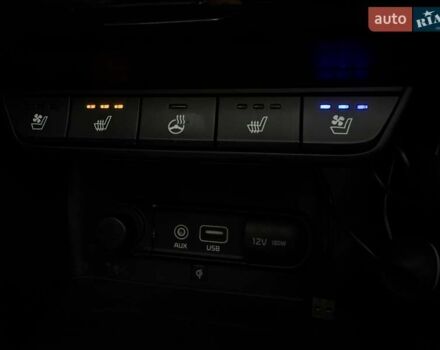 Червоний Кіа Sportage, об'ємом двигуна 2 л та пробігом 97 тис. км за 20700 $, фото 79 на Automoto.ua