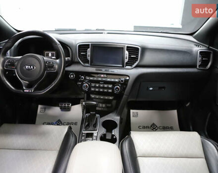 Красный Киа Sportage, объемом двигателя 2 л и пробегом 144 тыс. км за 21800 $, фото 113 на Automoto.ua